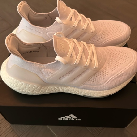 Adidas Ultraboost White Size 9 - Picture 1 of 5